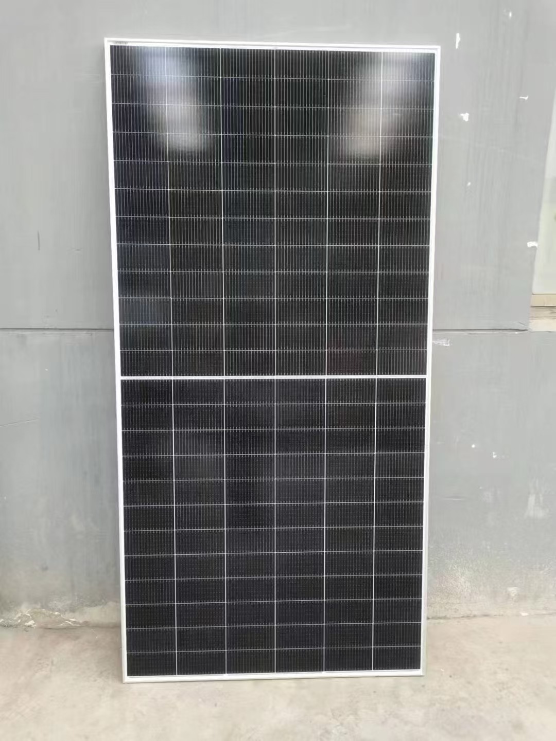 Delivery To Republic of Congo 600W Bifacial Solar Panel 880pcs without Packing by 40HQ