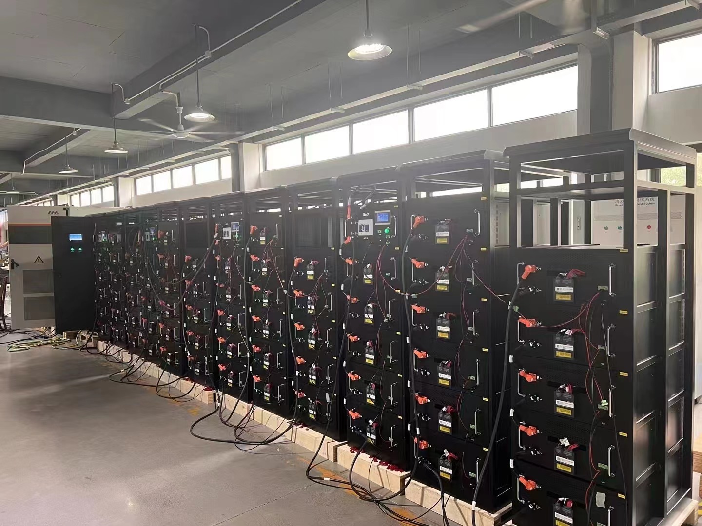 GAMKO 1MW PCS with 2MWH Lithium Battery Hybrid Solar System under Testing And Installation