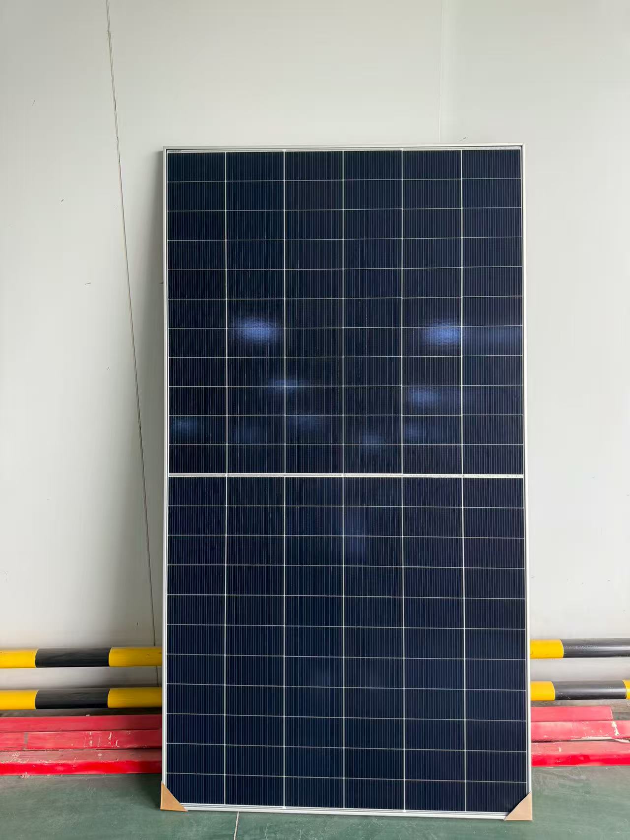 Delivery To Iraq 720W HJT Bifacial Solar Panels by 6*40HQ