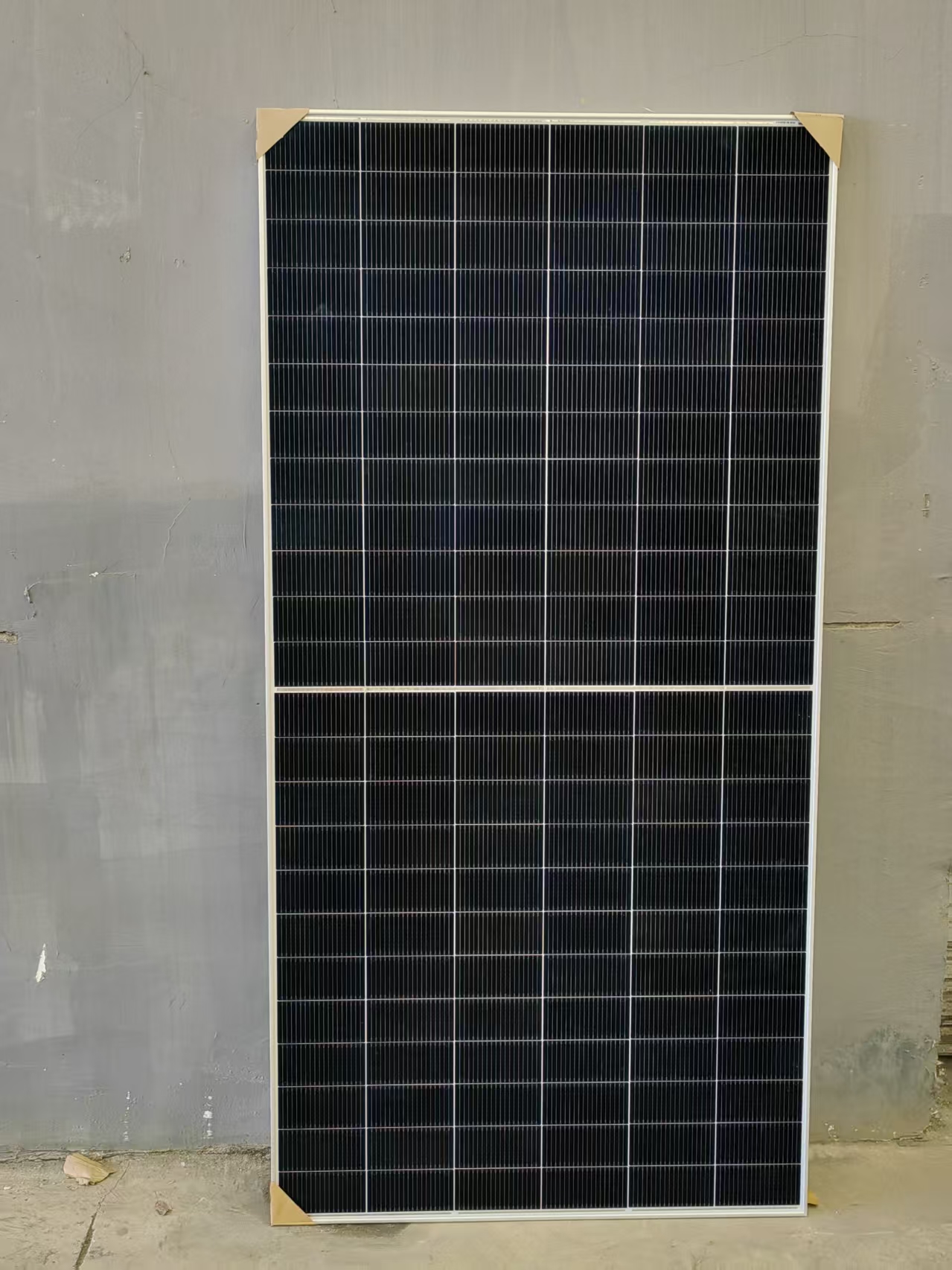 Delivery To Ghana 2 Sets 5.5KW & 1 Set 20KW Hybrid Solar System