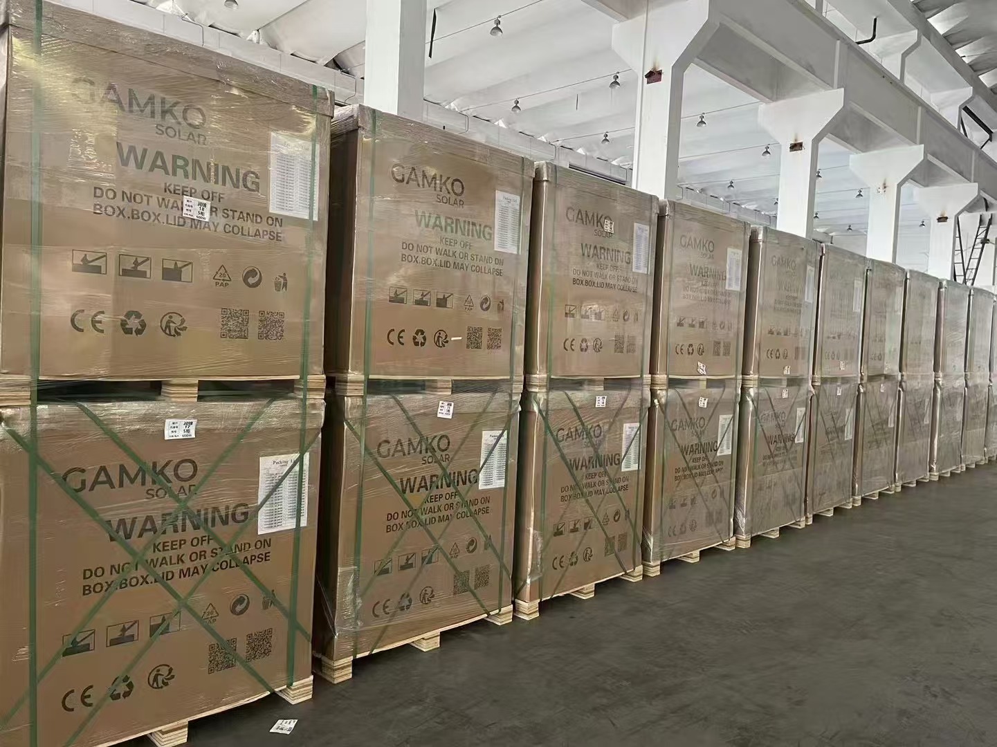 Delivery To Thailand 550W Mono Solar Panels by 40HQ