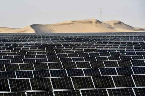 The Wind And Solar Industries in The United States Are Facing A "survival Crisis"
