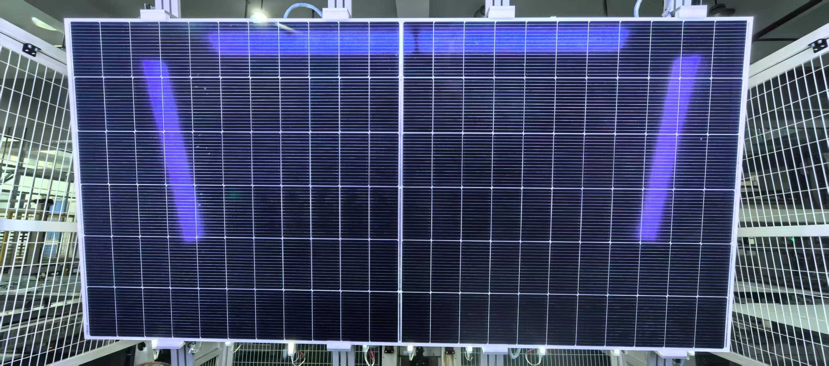 Delivery To Romania 620W Solar Panels by 40HQ