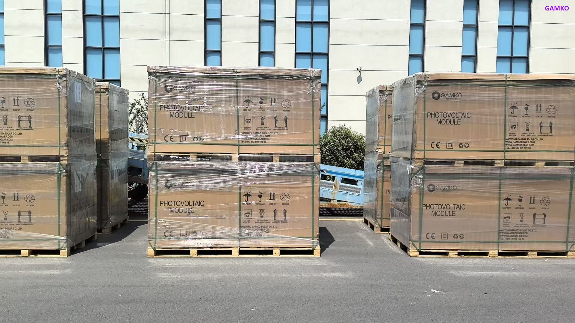 620W A Grade Bifacial Solar Panel Double Glass Topcon N Type Technology