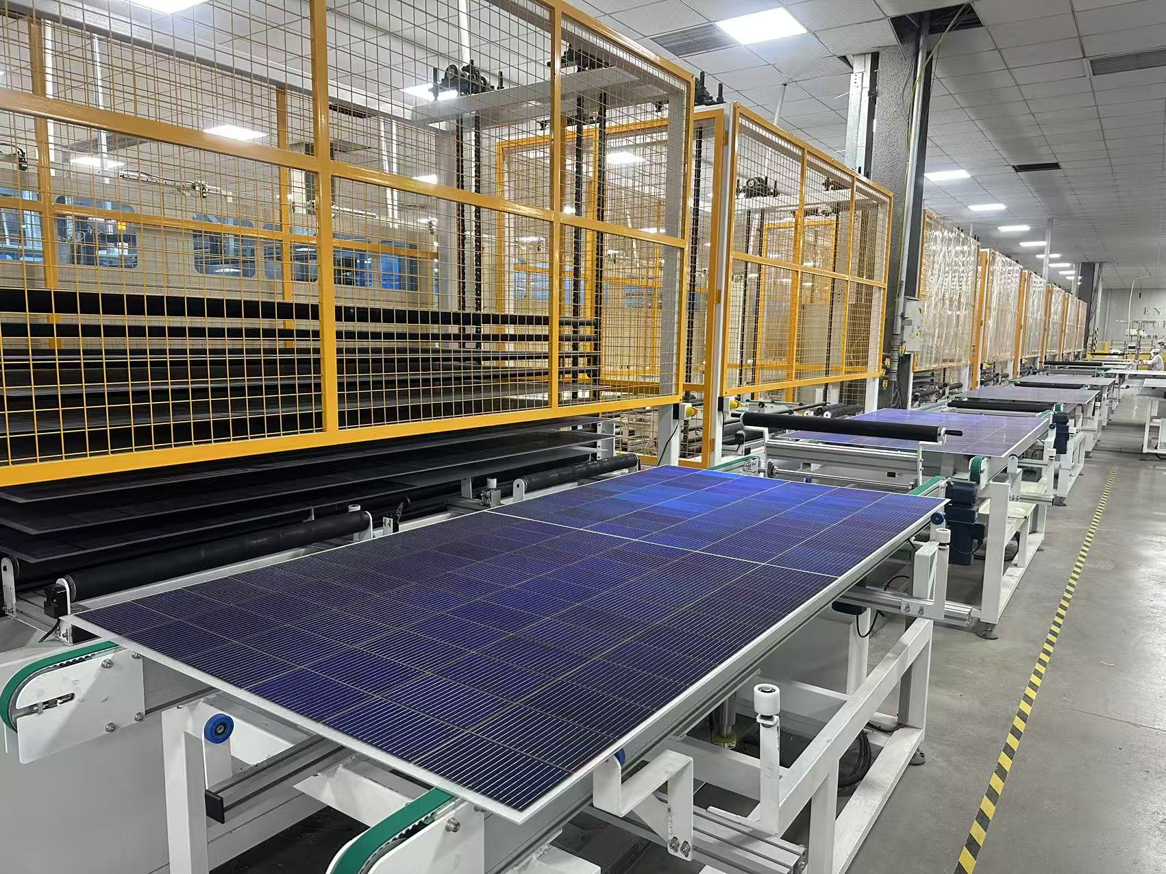 Bifacial 700W Solar Panel Double Glass PV Panel Solar System for Home Solar Energy 